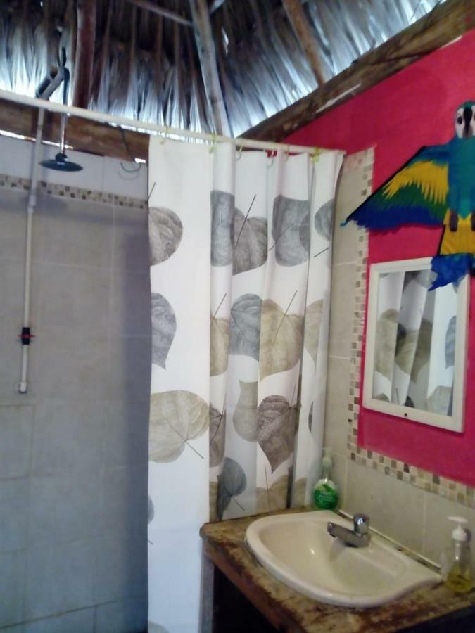 The Venue - Utila Hostel Luaran gambar