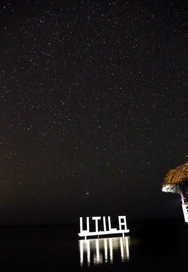The Venue - Utila Hostel Luaran gambar
